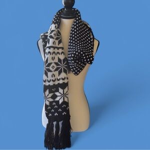 OSFM ladies, long black and white fringe scarf, excellent condition